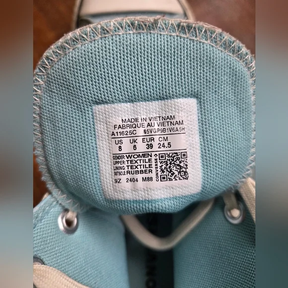 SOLD Converse Baby Blue Platform Chuck Taylor Hightop | Size 8 - Picture 6 of 6